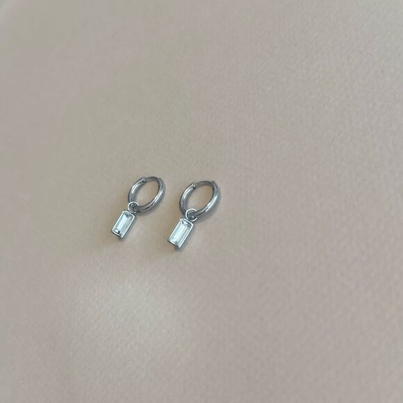 diamond Hoop Earrings M1243 - Picture 3 of 5